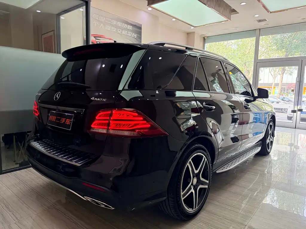 Mercedes-Benz GLE (Import) — миниатюра 3
