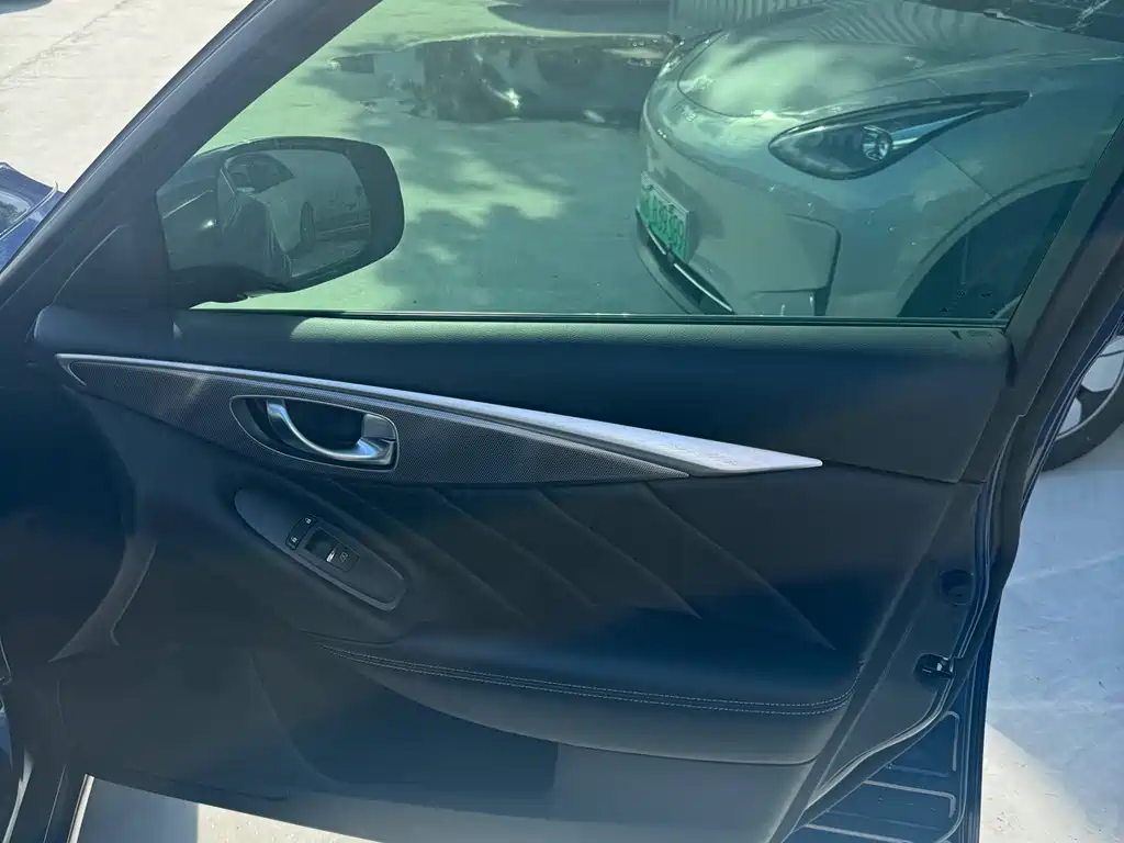 Infiniti Q50L — миниатюра 9