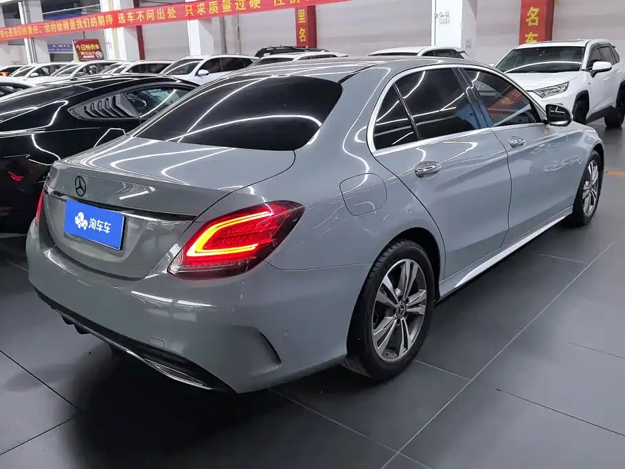 Mercedes-Benz C-Class — миниатюра 3
