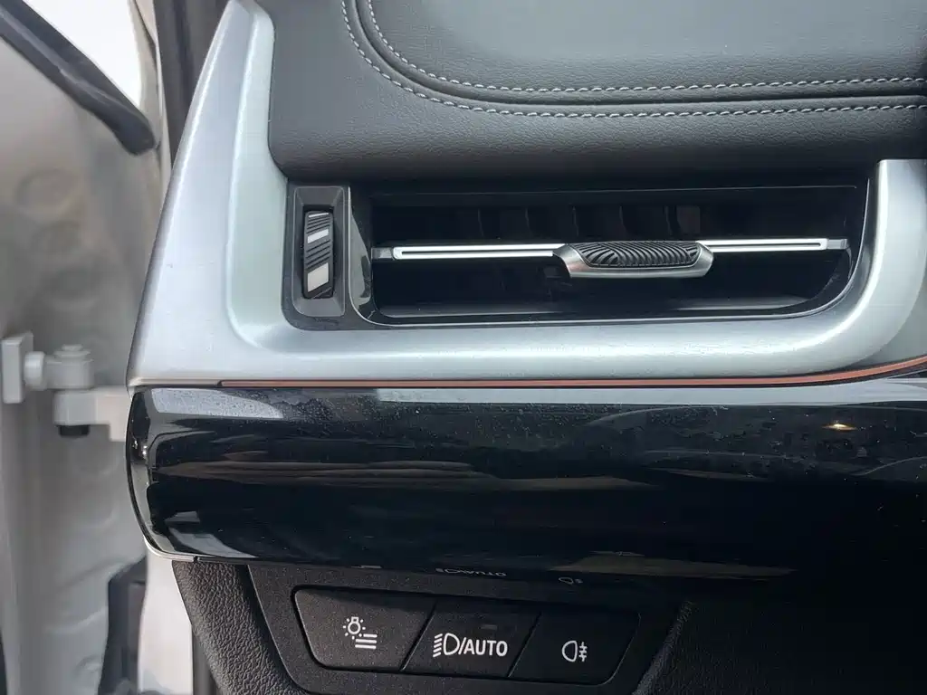 BMW X1 — миниатюра 12