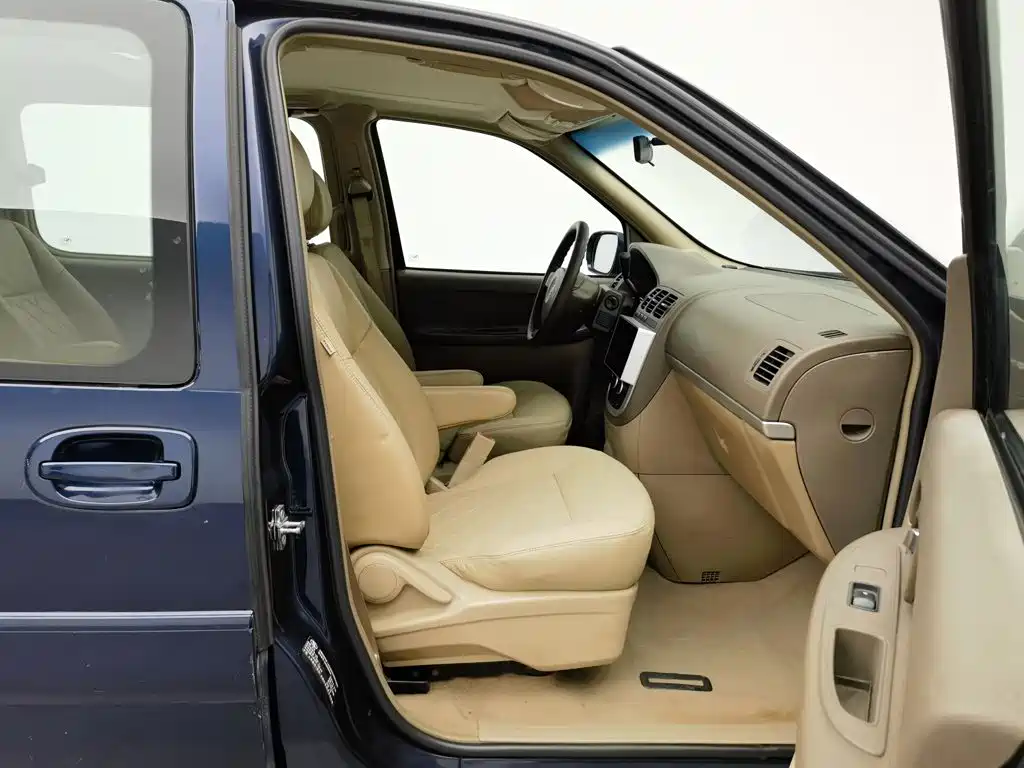 Buick GL8 — миниатюра 6