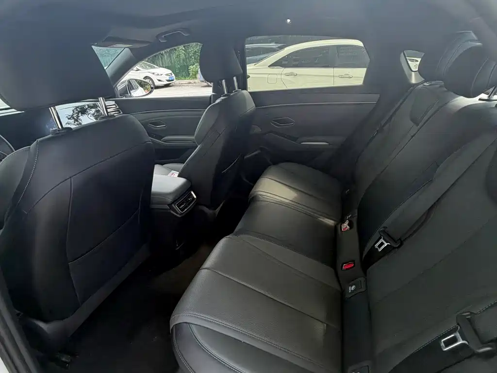 BYD Qin L — миниатюра 5