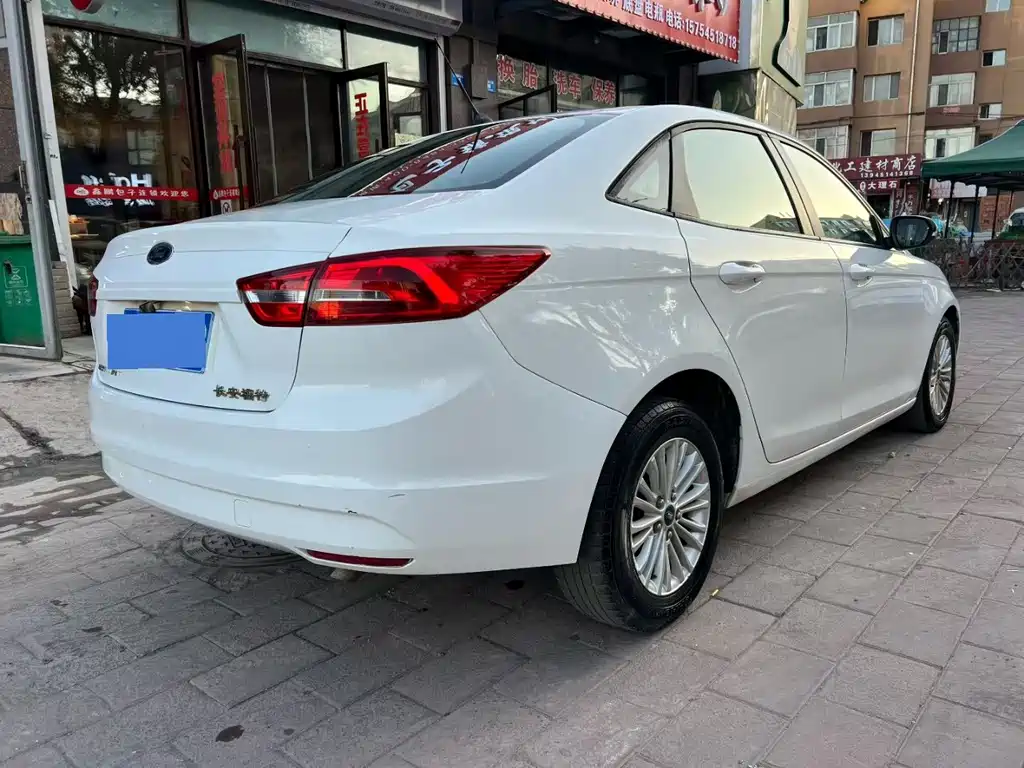 Ford Escort — миниатюра 4