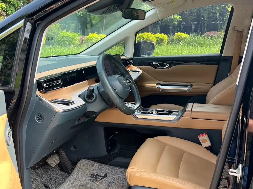 GAC Motor Trumpchi E8 PHEV — миниатюра 9
