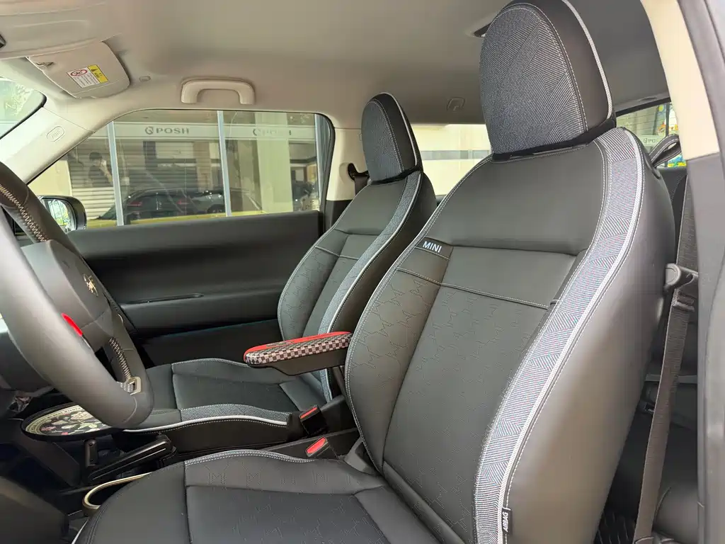 MINI MINI COOPER EV — миниатюра 8