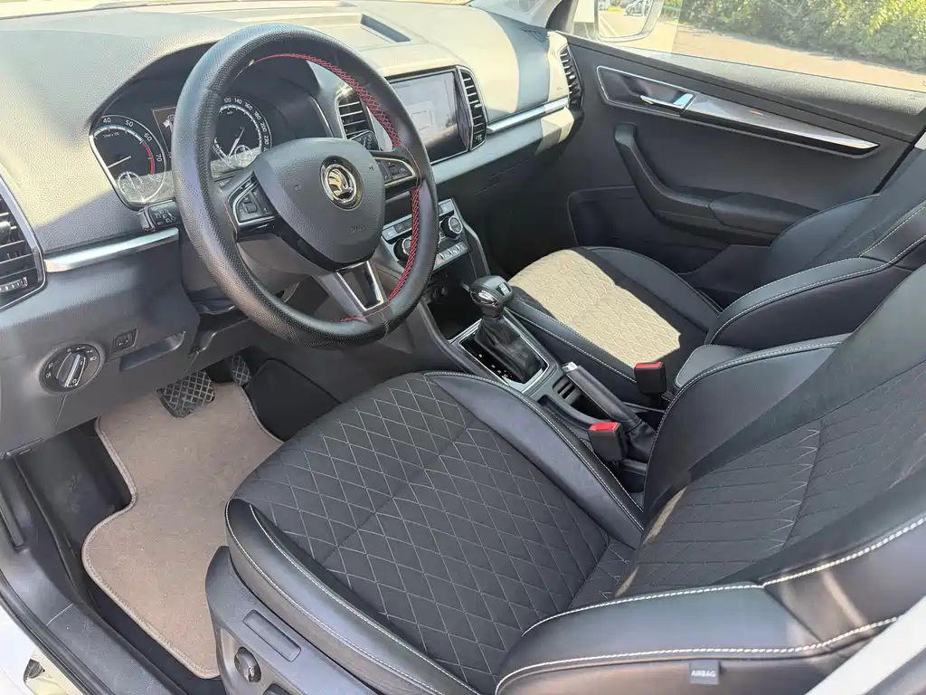 Skoda Karoq — миниатюра 7