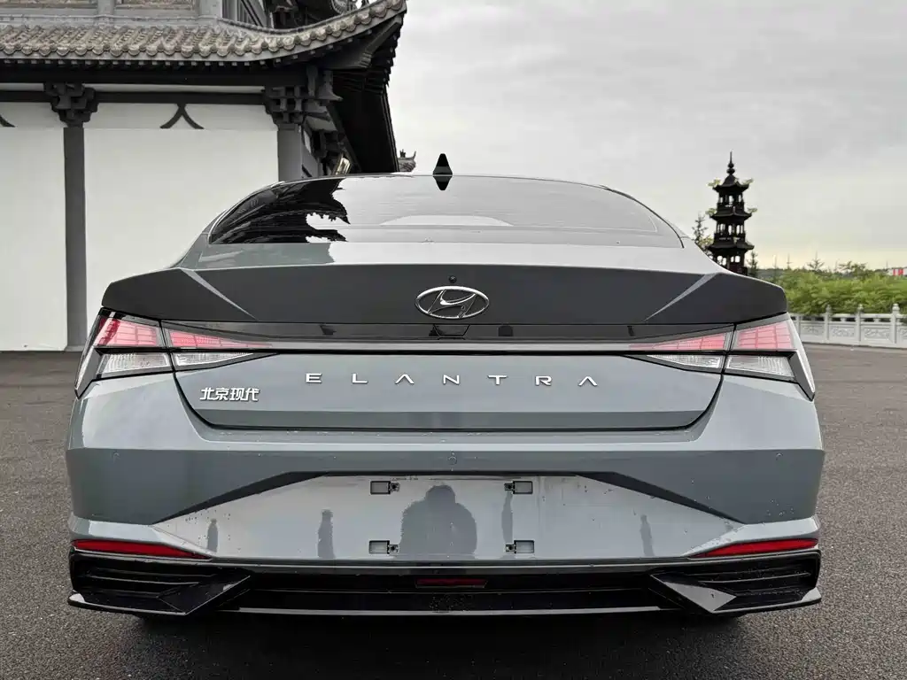 Hyundai Elantra — миниатюра 5