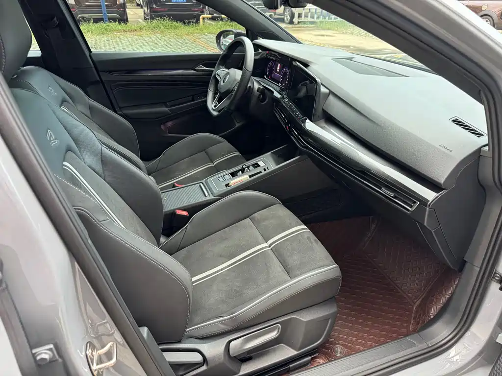 Volkswagen Golf — миниатюра 13