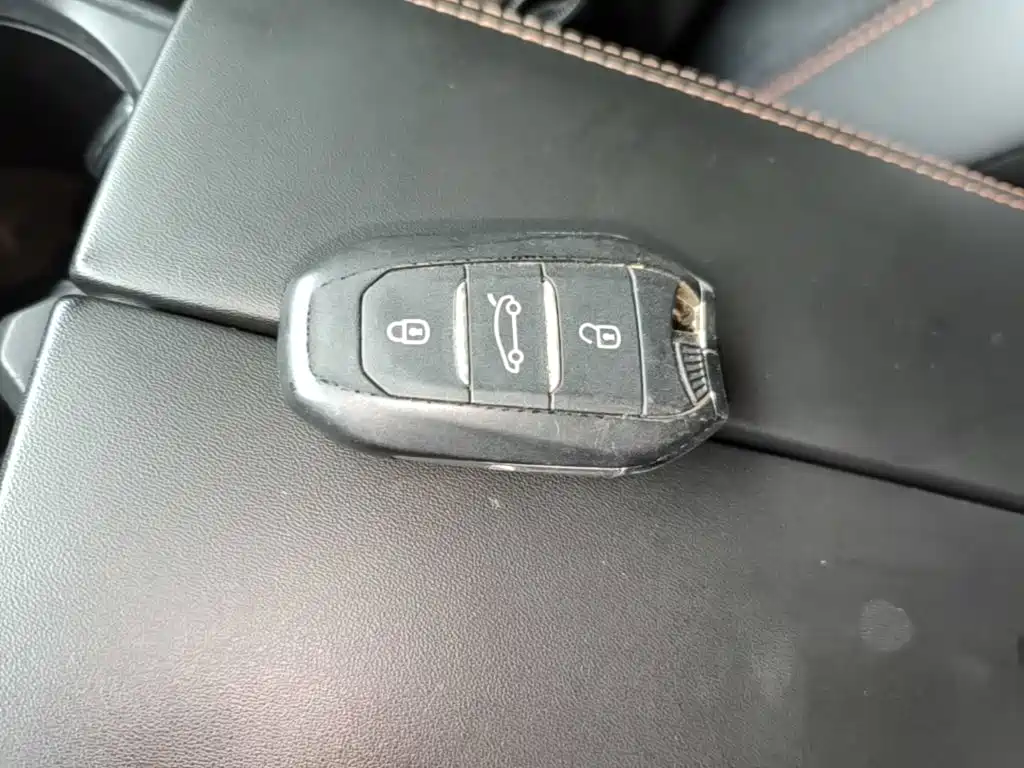 Peugeot 5008 — миниатюра 9