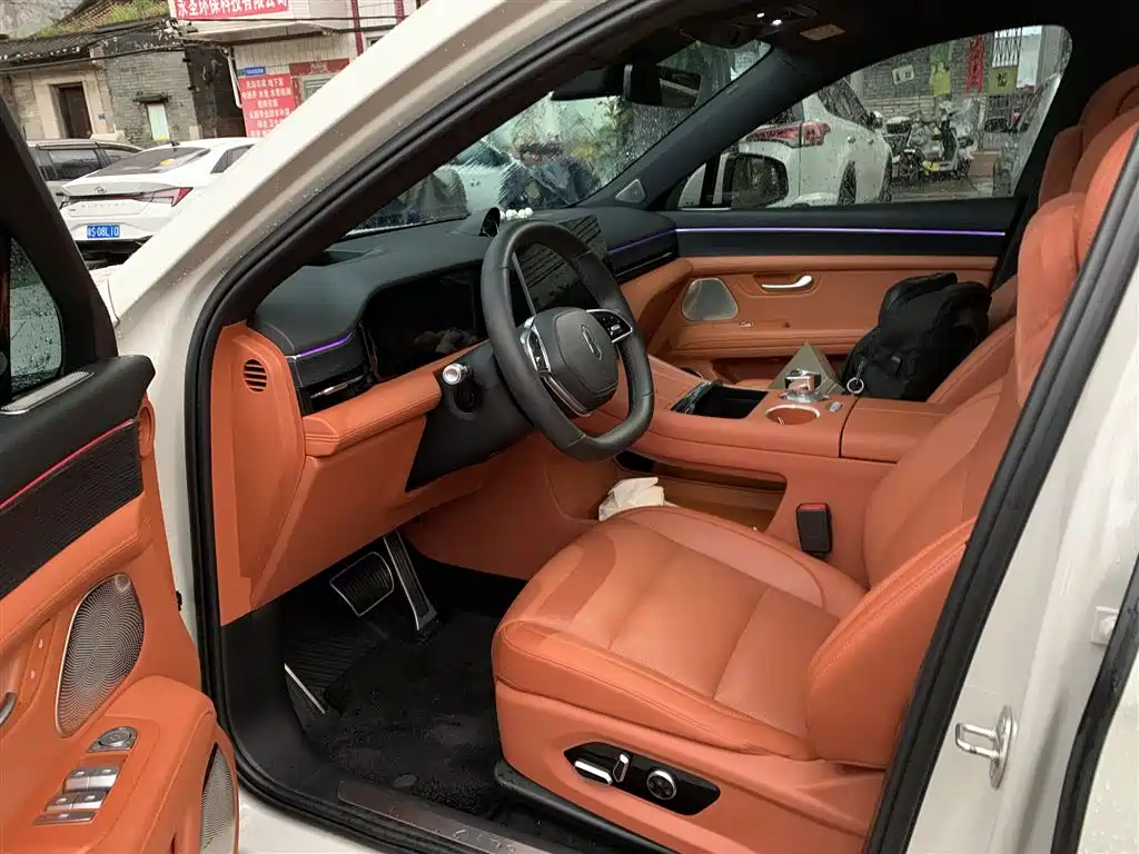 AITO Wenjie AITO M5 — миниатюра 4