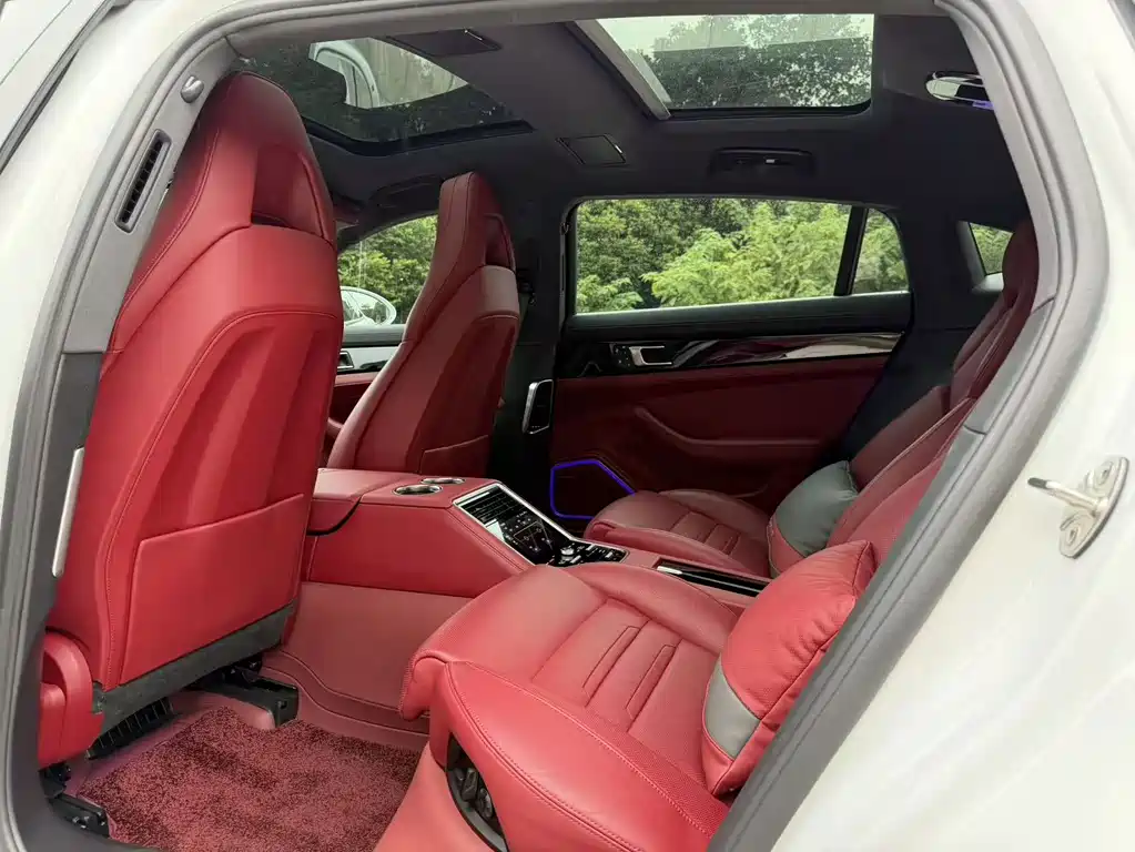 Porsche Panamera — миниатюра 10