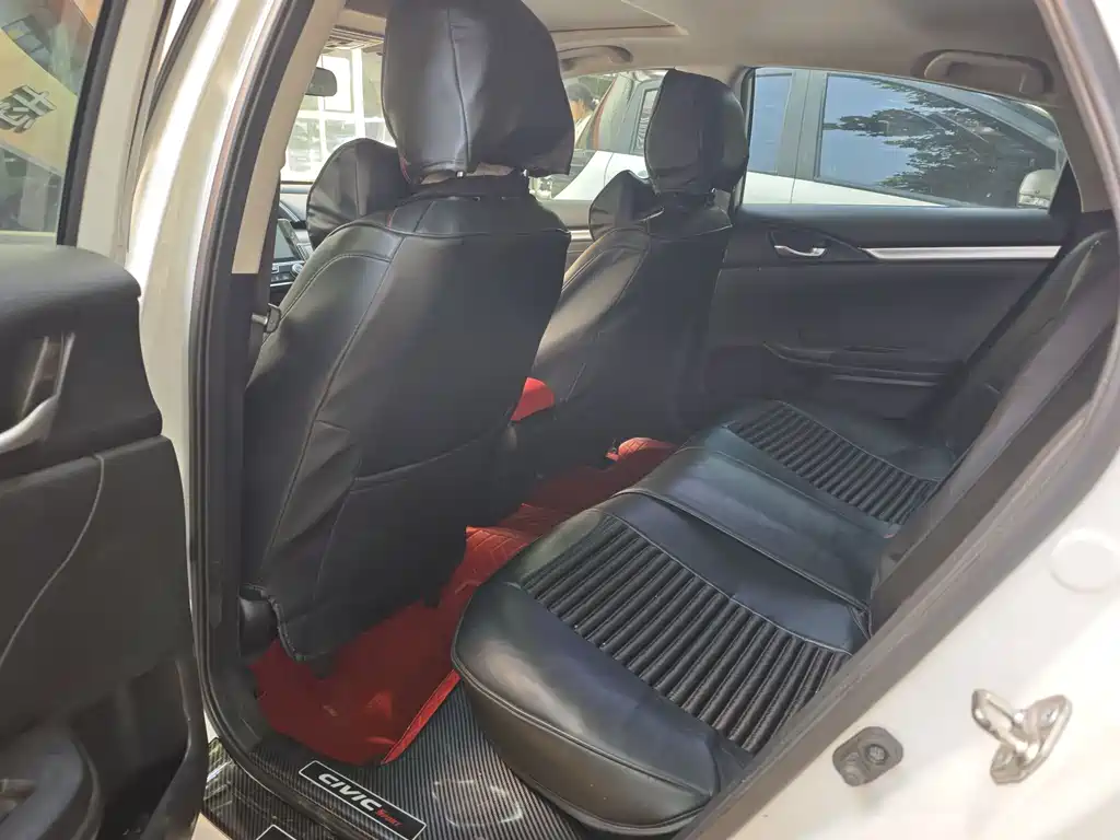 Honda Civic — миниатюра 4