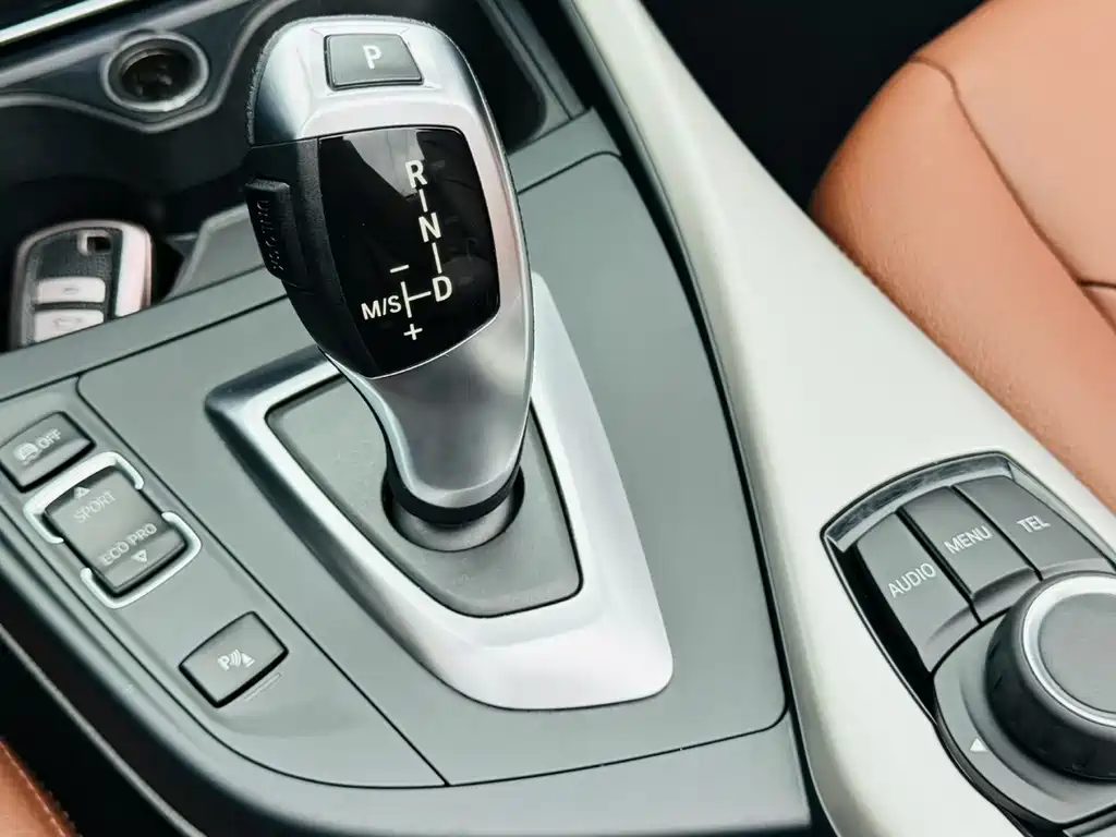 BMW 2 Series (Import) — миниатюра 6