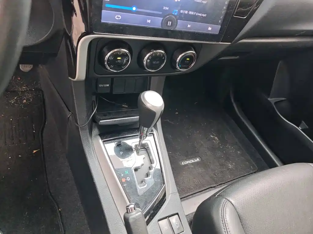 Toyota Corolla — миниатюра 14