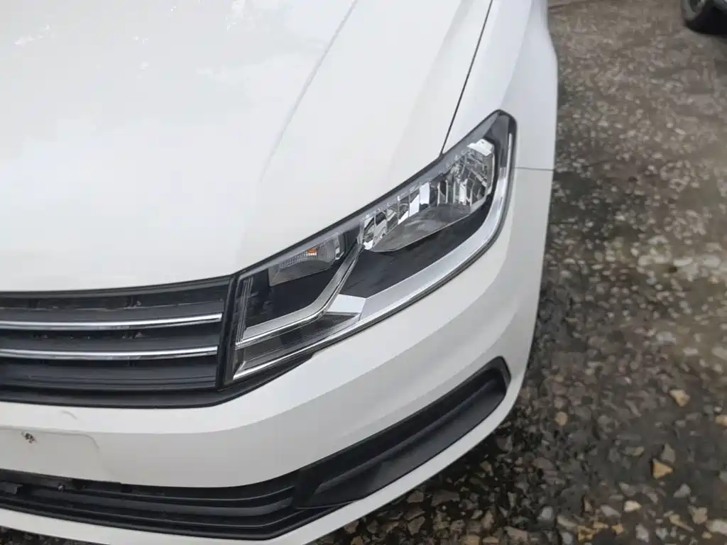 Volkswagen Santana — миниатюра 24