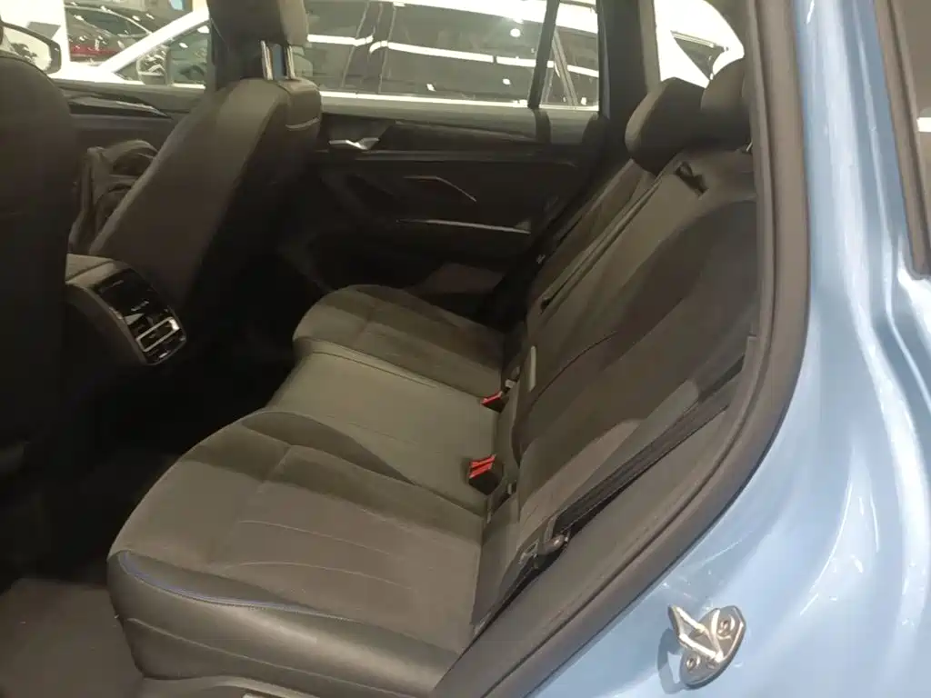 Volkswagen Tiguan L — миниатюра 24