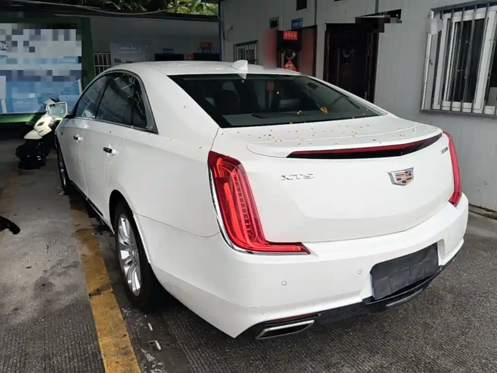 Cadillac XTS — миниатюра 5
