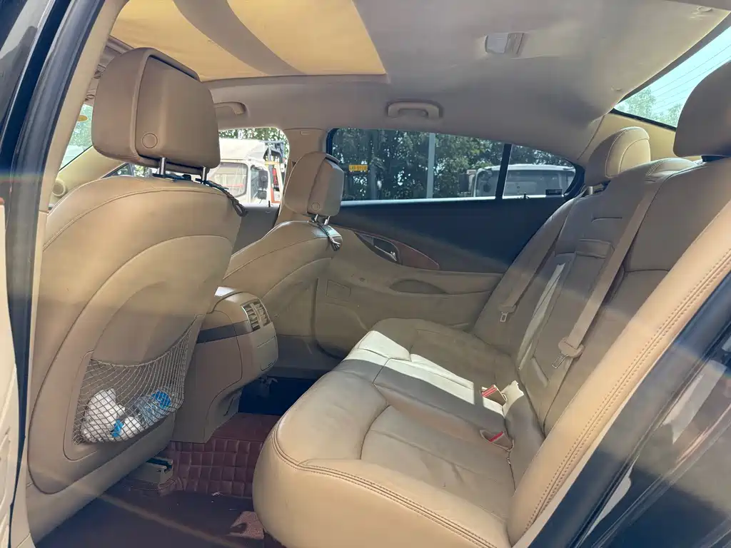 Buick LaCrosse — миниатюра 10