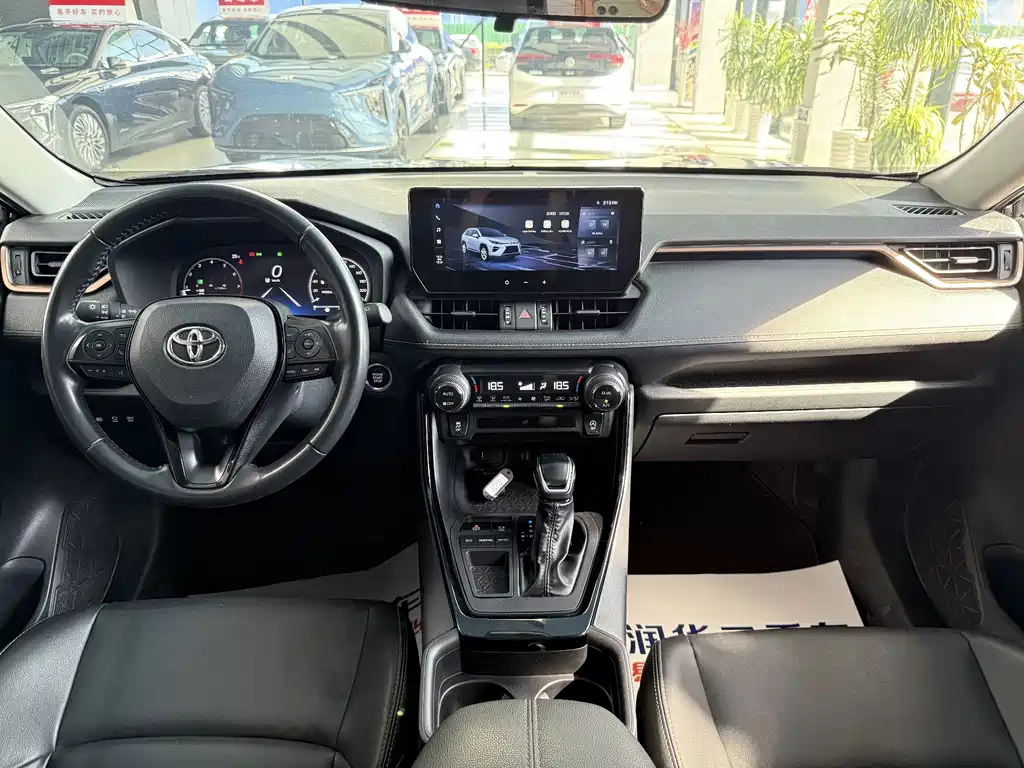 Toyota Wildlander — миниатюра 10