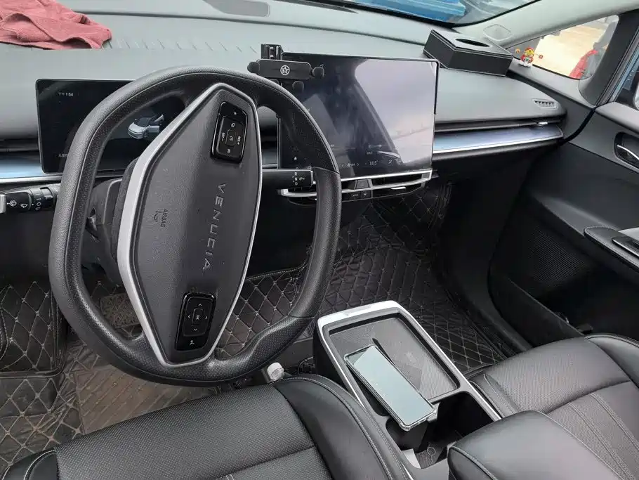 Venucia VX6 — миниатюра 12