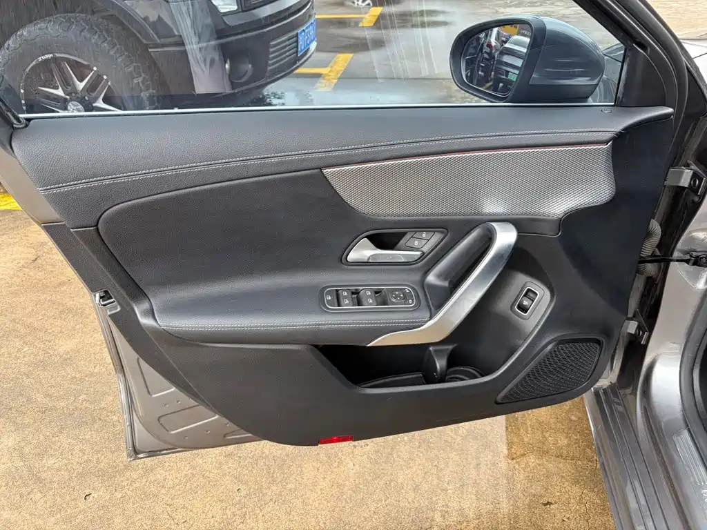Mercedes-Benz A-Class — миниатюра 16