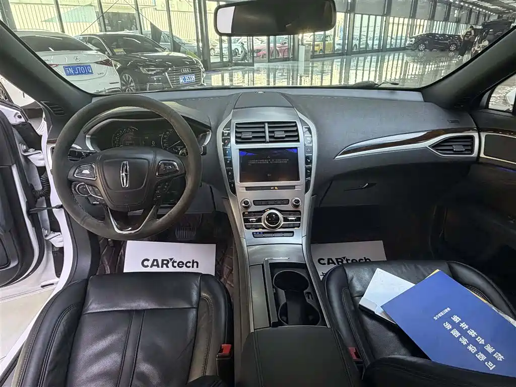 Lincoln MKZ — миниатюра 16