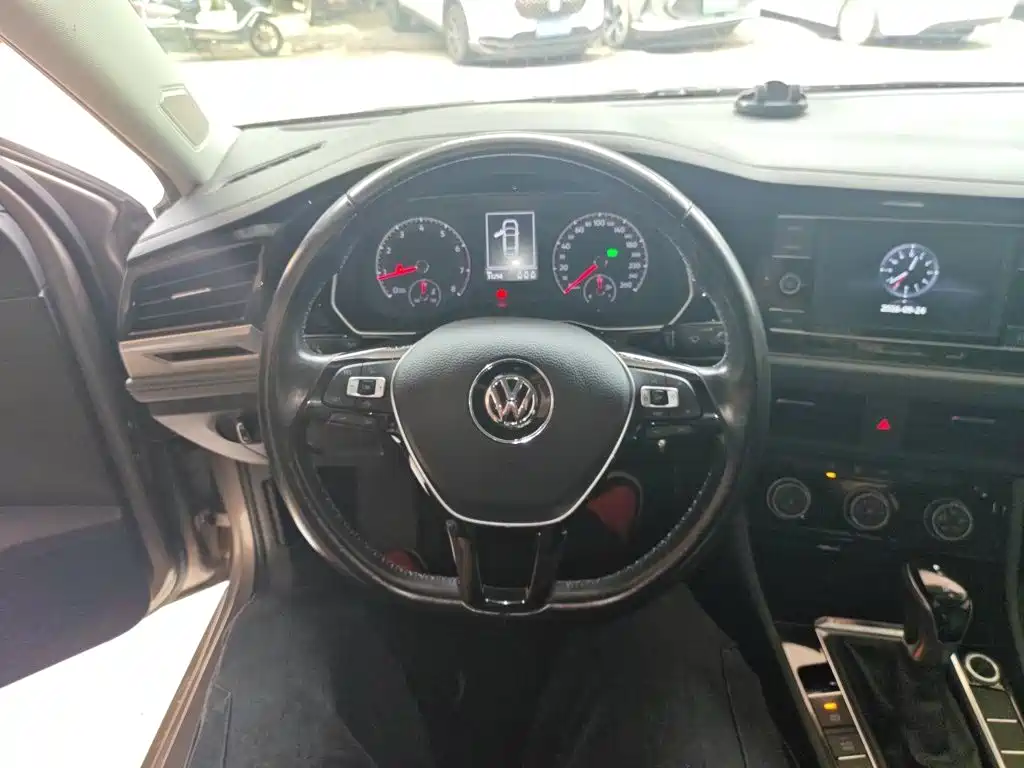 Volkswagen Sagitar — миниатюра 6