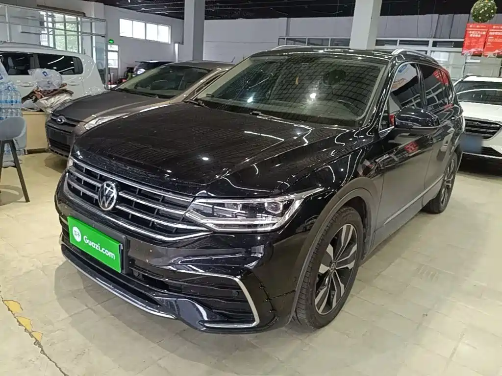 Volkswagen Tiguan L — миниатюра 2