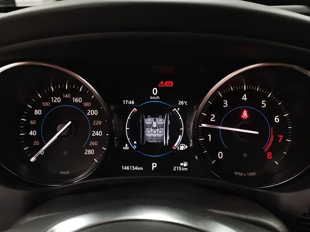 Jaguar XE — миниатюра 10
