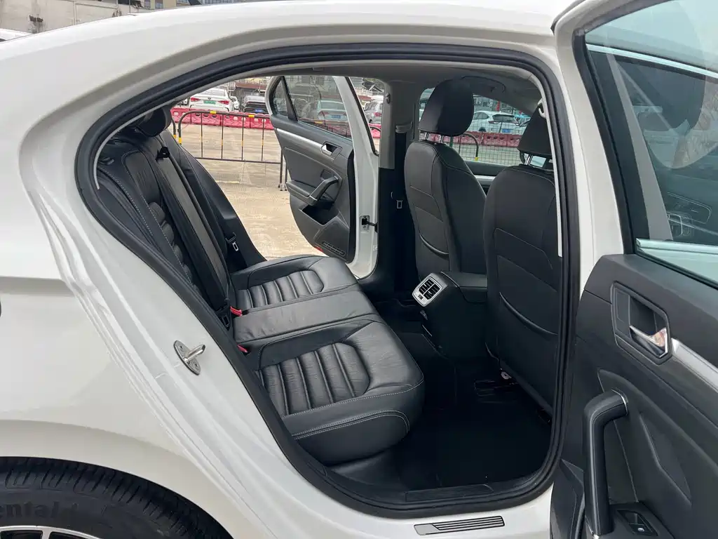 Volkswagen Lamando — миниатюра 9