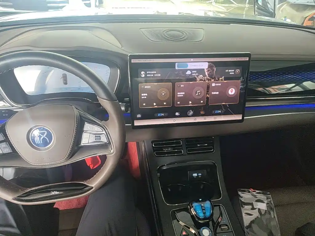 BYD Han — миниатюра 10