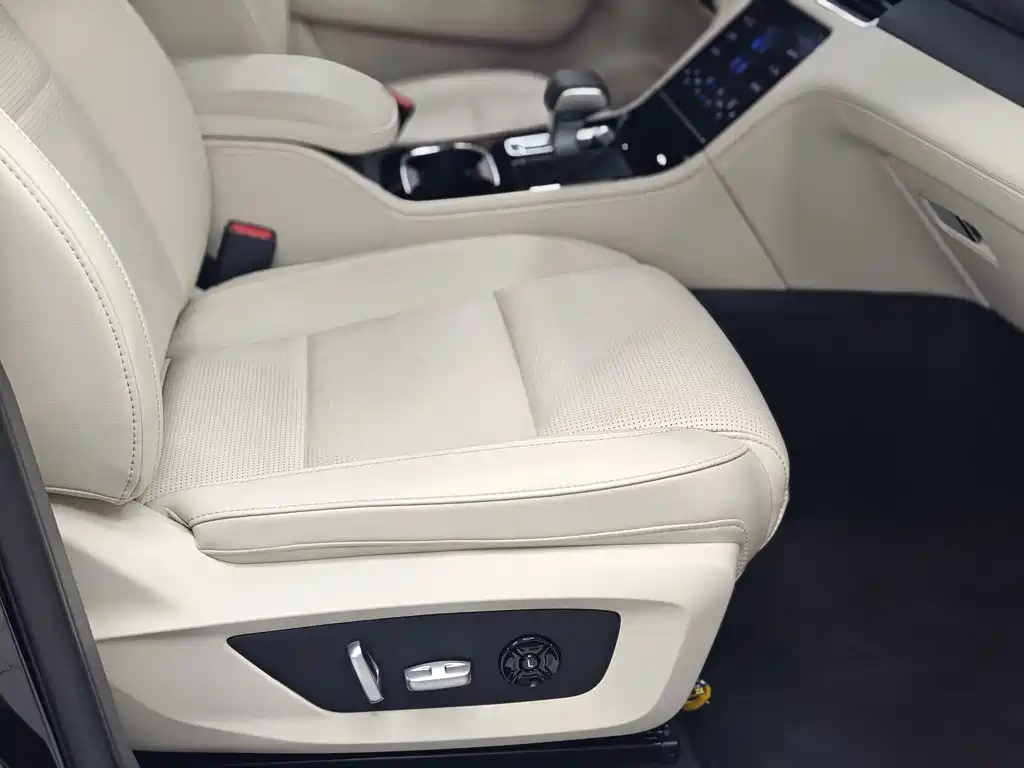 Li Auto Li ONE — миниатюра 18