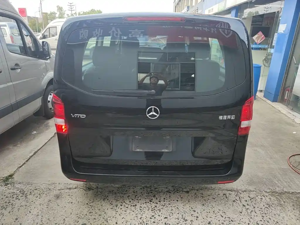 Mercedes-Benz Vito — миниатюра 6