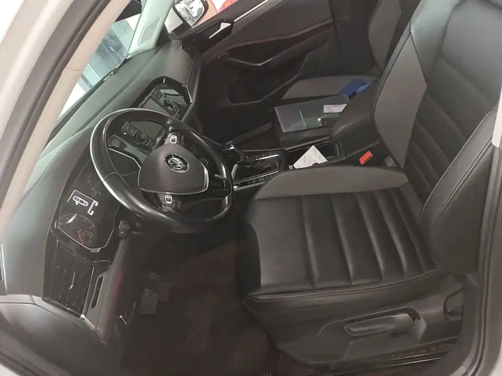 Volkswagen Sagitar — миниатюра 15