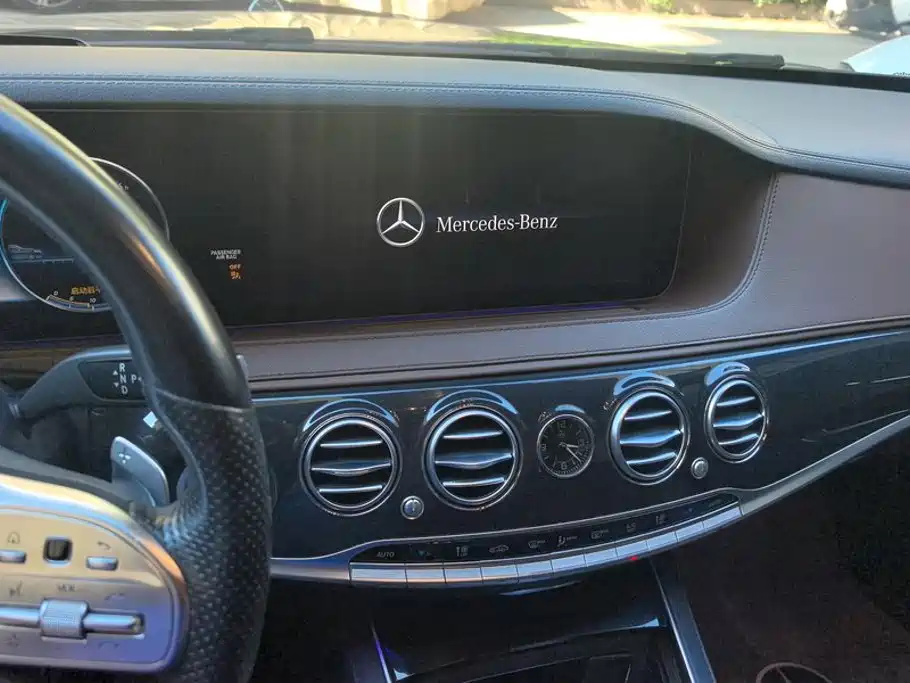 Mercedes-Benz S-Class — миниатюра 13