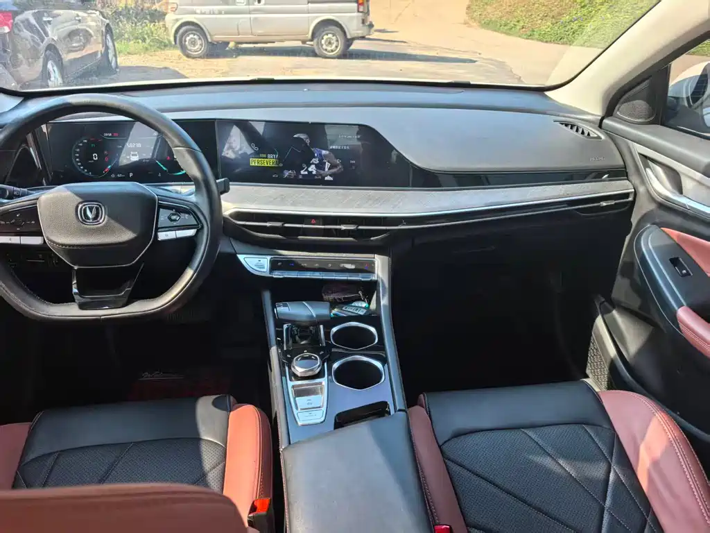 Changan Eado — миниатюра 8