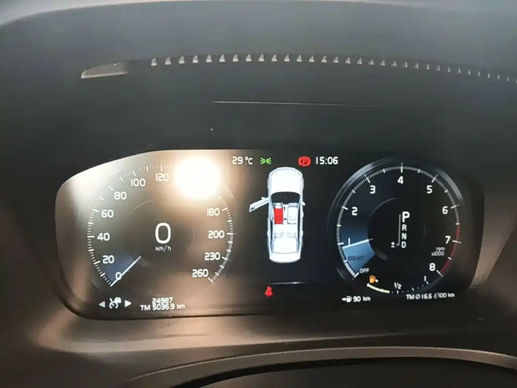 Volvo S90 — миниатюра 12