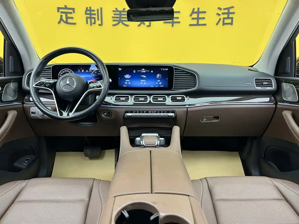 Mercedes-Benz GLE (Import) — миниатюра 47