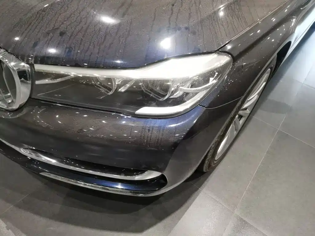 BMW 7 Series — миниатюра 24