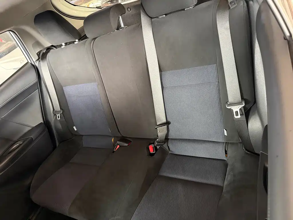 Toyota Yaris L — миниатюра 13