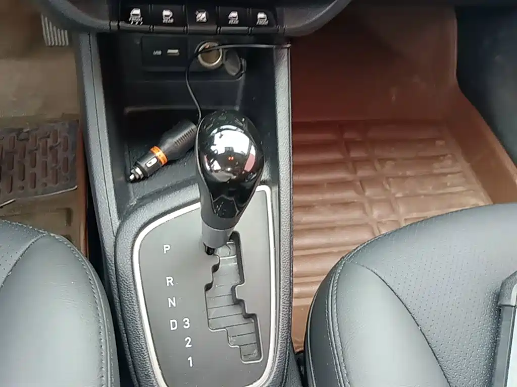 Hyundai Verna — миниатюра 14