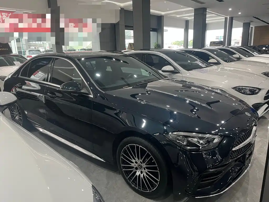 Mercedes-Benz C-Class — миниатюра 3