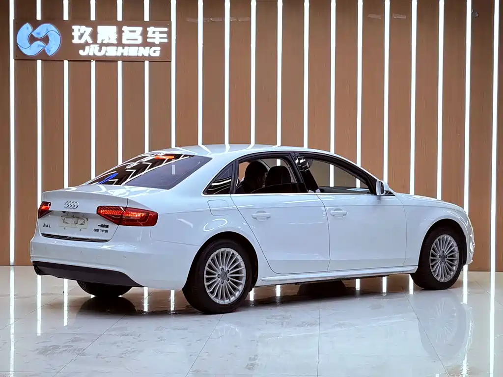Audi A4L — миниатюра 20