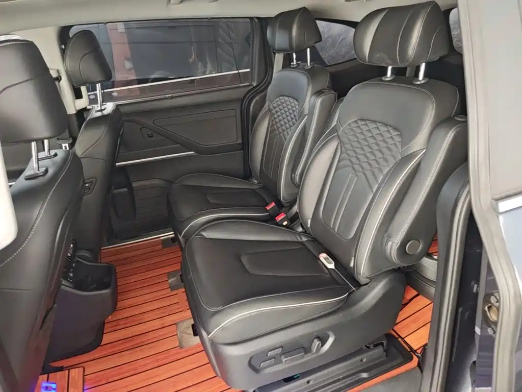 Hyundai Custo — миниатюра 17
