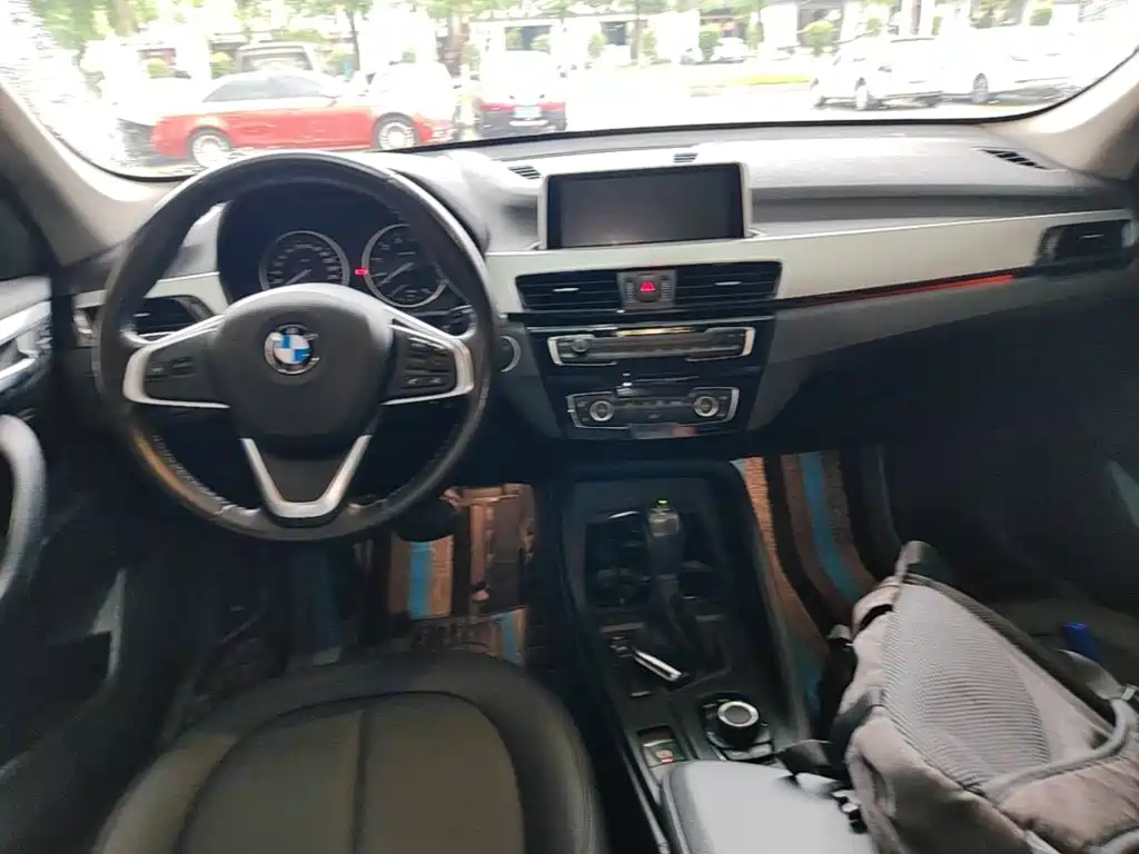 BMW X1 — миниатюра 10