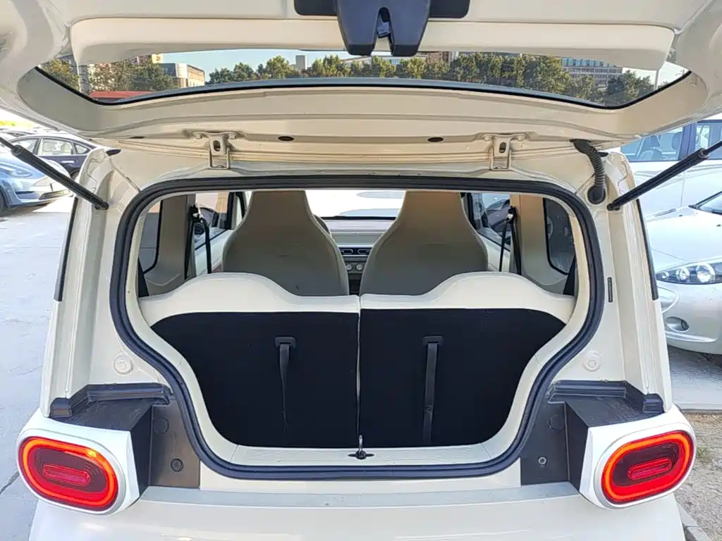 Wuling MINIEV — миниатюра 19