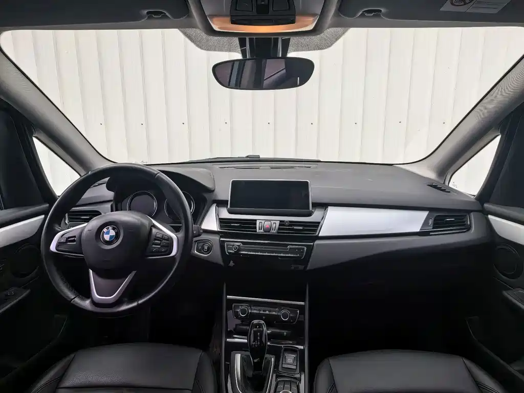 BMW 2 Series Gran Tourer — миниатюра 11