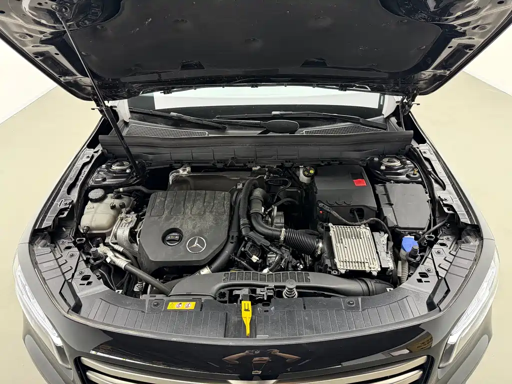 Mercedes-Benz GLB 2024 GLB 200