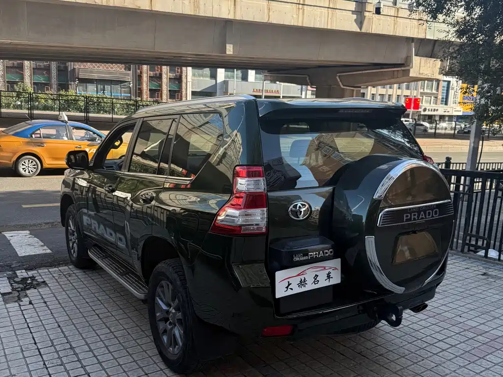 Toyota Prado — миниатюра 4