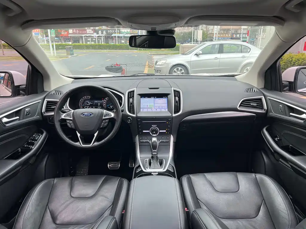 Ford Edge — миниатюра 21